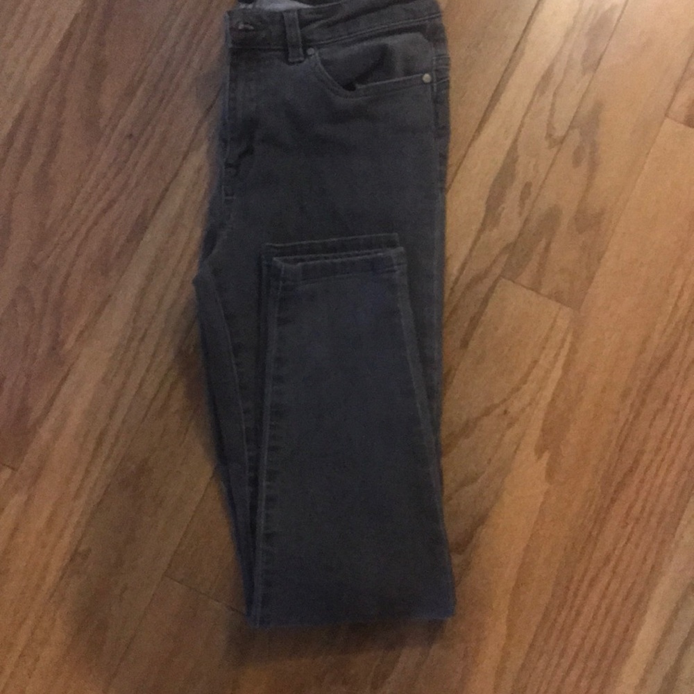 Grey skinny jeans